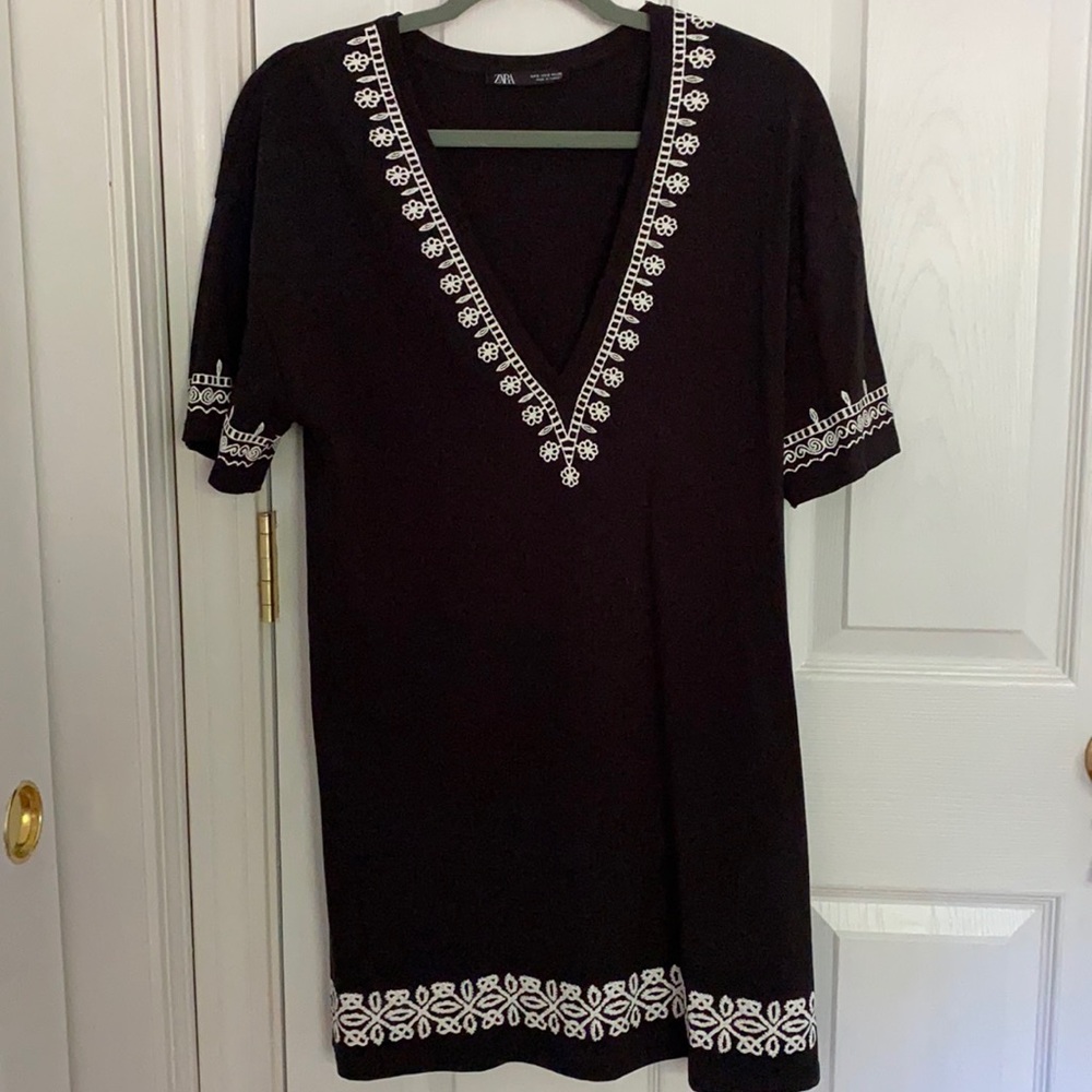 zara black and white t shirt dress
